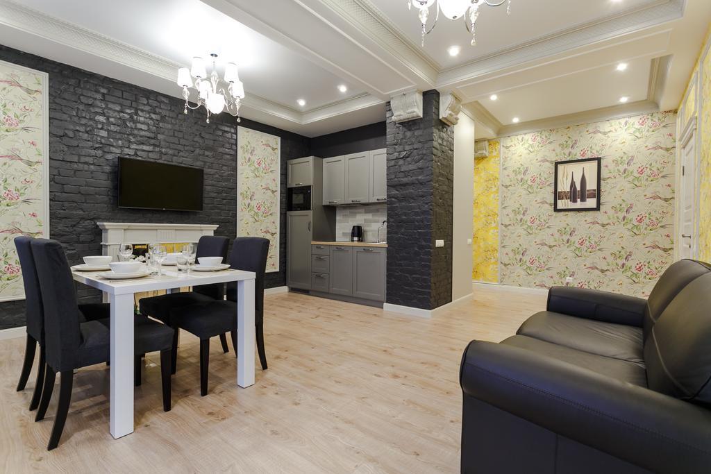 Royal Rent Minsk Appartamento Esterno foto