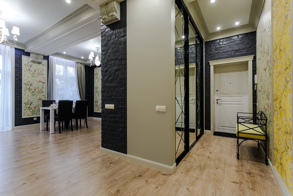 Royal Rent Minsk Appartamento Esterno foto