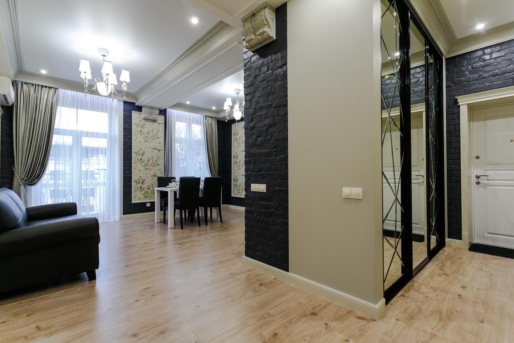Royal Rent Minsk Appartamento Esterno foto