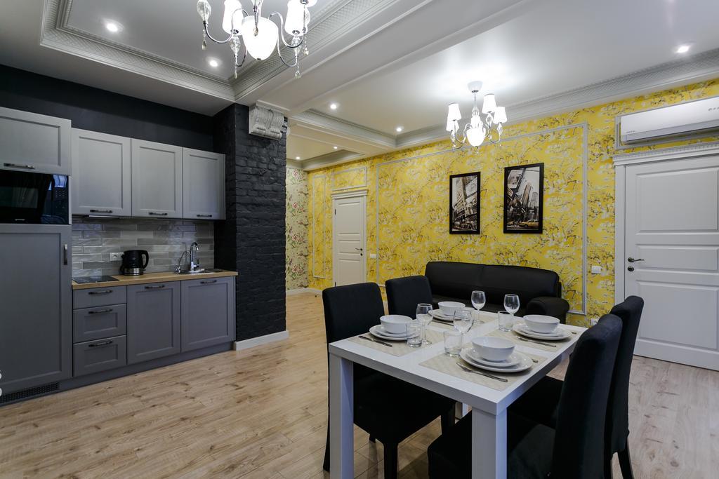 Royal Rent Minsk Appartamento Esterno foto